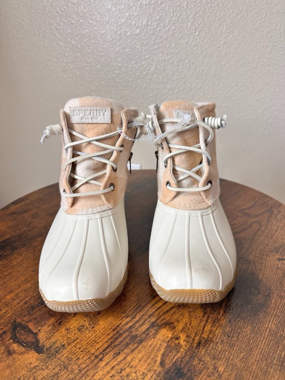 Sperry Duck Boots Waterproof Beige/Cream Lace-Up Winter Boots EUC